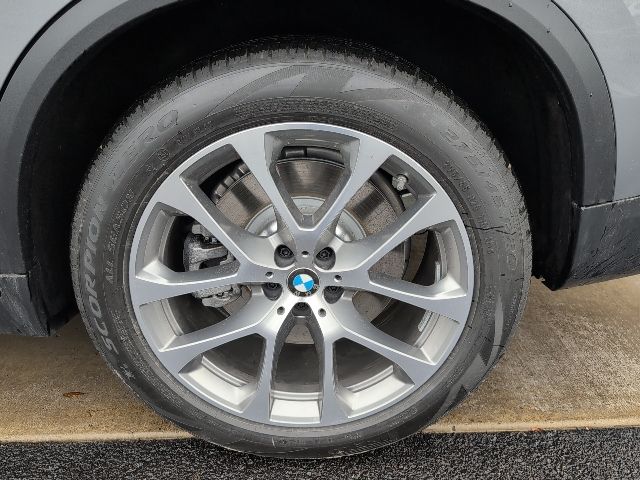 2026 BMW X5 50e - Photo 11