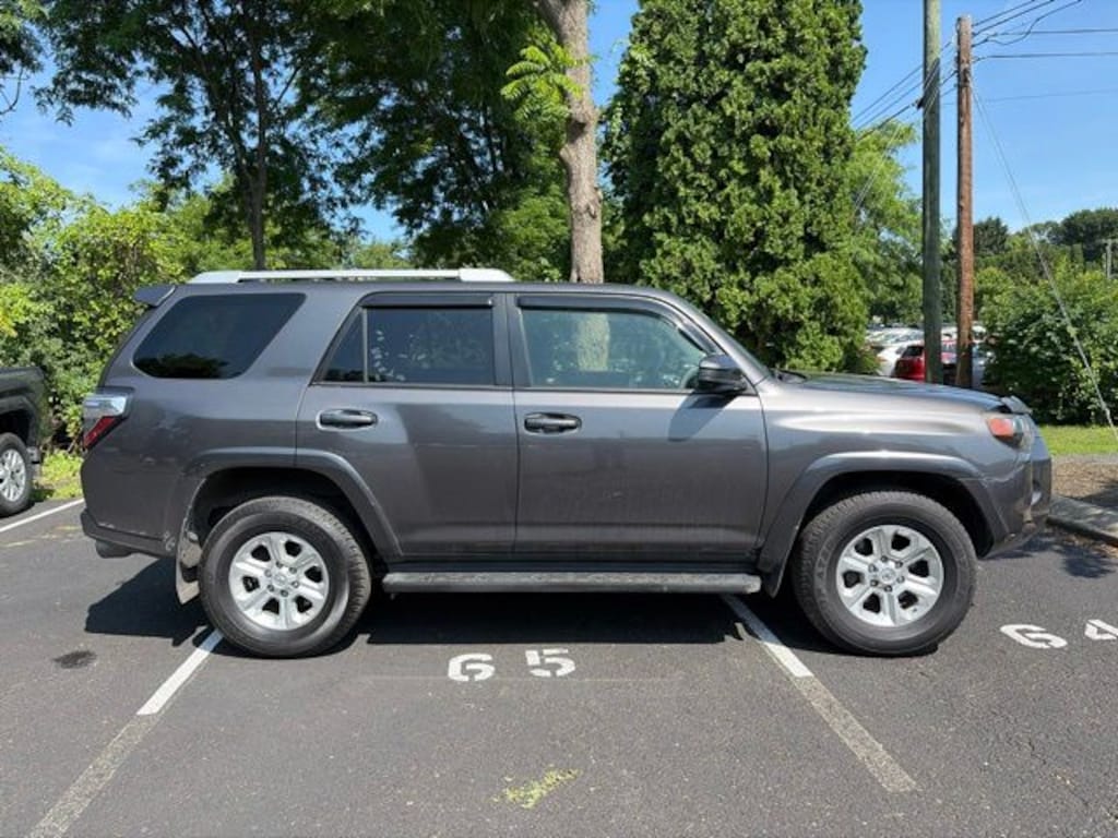 Used 2016 Toyota 4Runner SR5 SUV