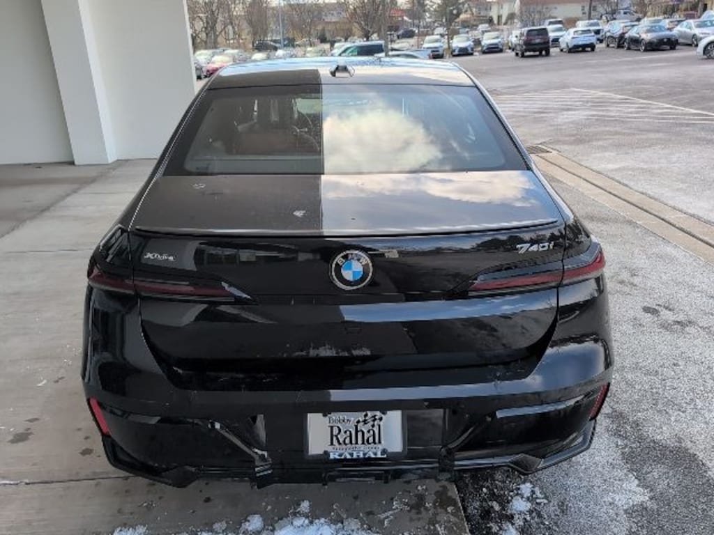 New 2026 BMW 740i xDrive Sedan