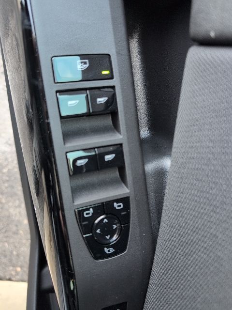 2026 BMW X3 30 - Photo 15