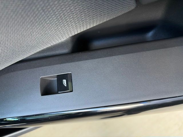 2026 BMW X3 30 - Photo 22