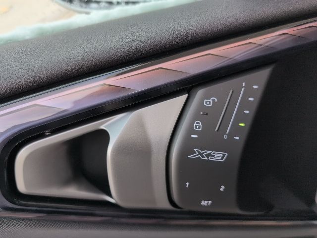 2026 BMW X3 30 - Photo 14