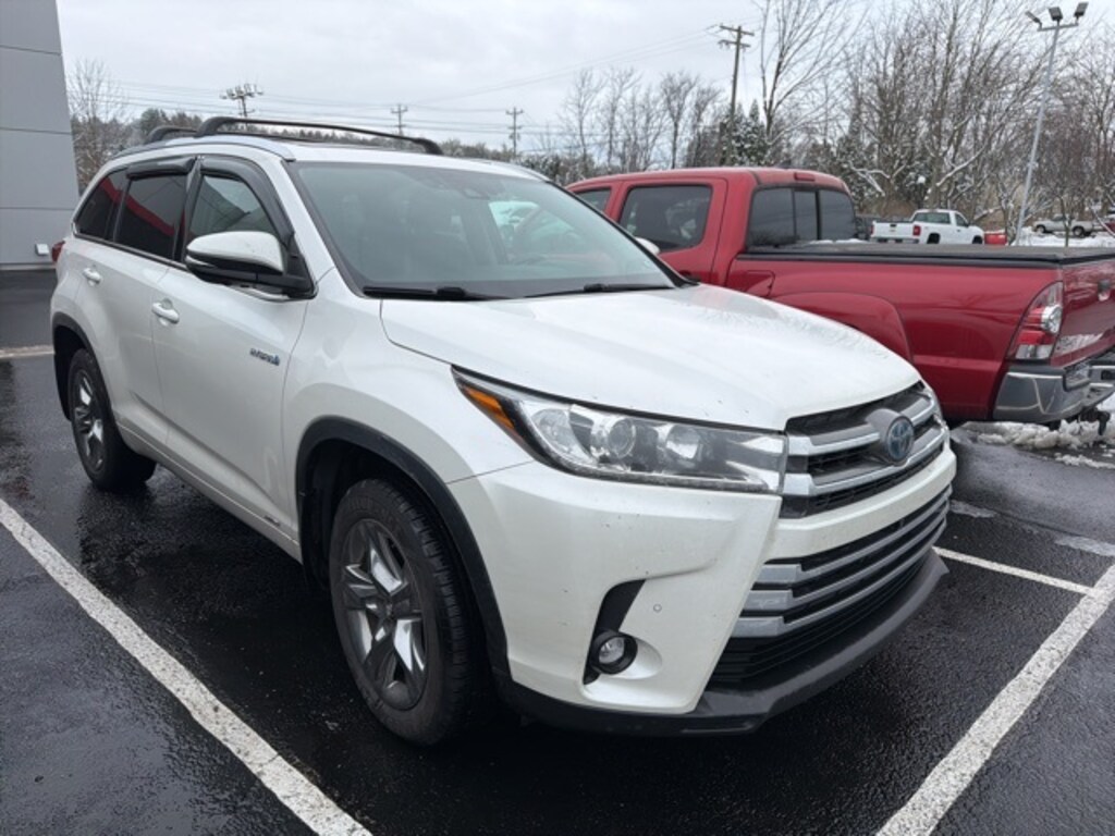 Used 2019 Toyota Highlander Hybrid SUV