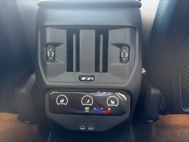 2026 BMW X3 30 - Photo 32