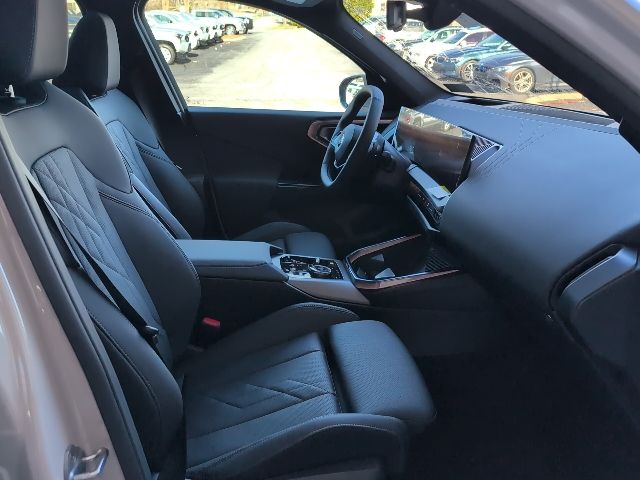 2026 BMW X3 30 - Photo 23
