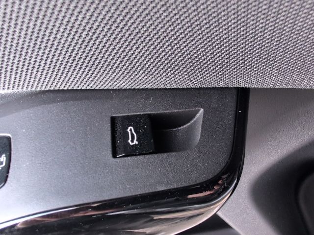 2026 BMW X3 30 - Photo 16