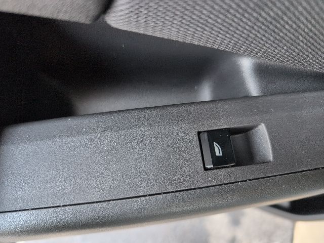 2026 BMW X3 30 - Photo 28