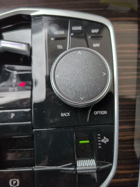 2026 BMW X5 50e - Photo 26