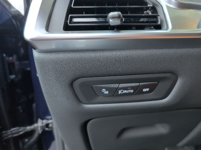 2026 BMW X5 40i - Photo 17