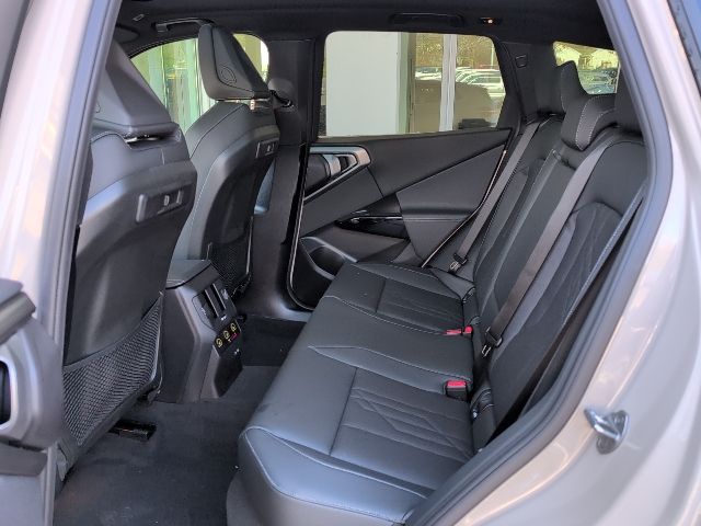 2026 BMW X3 30 - Photo 27