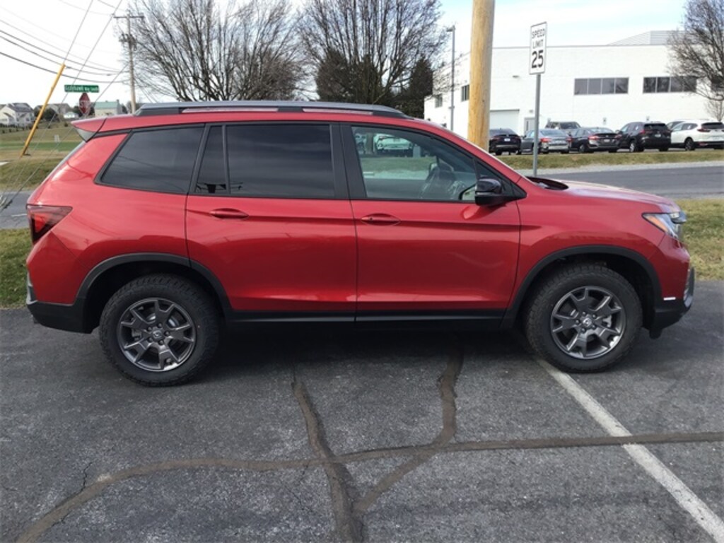 New 2025 Honda Passport For Sale at Bobby Rahal Honda VIN 5FNYF8H61SB011005