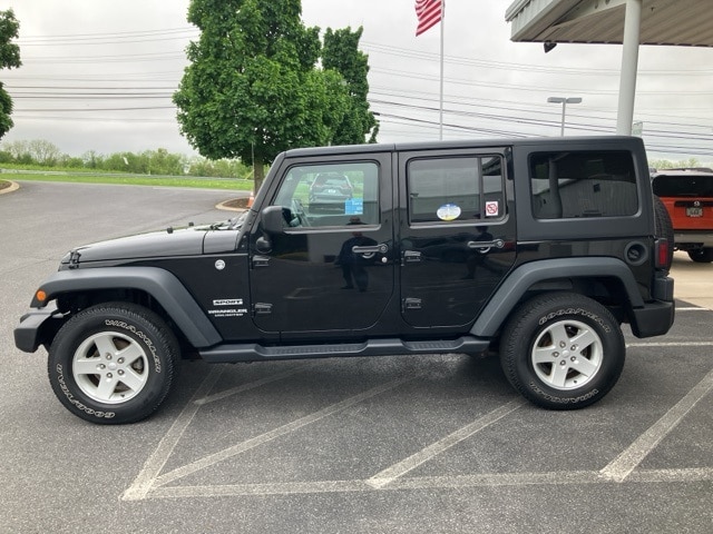 2017 – Jeep – Wrangler