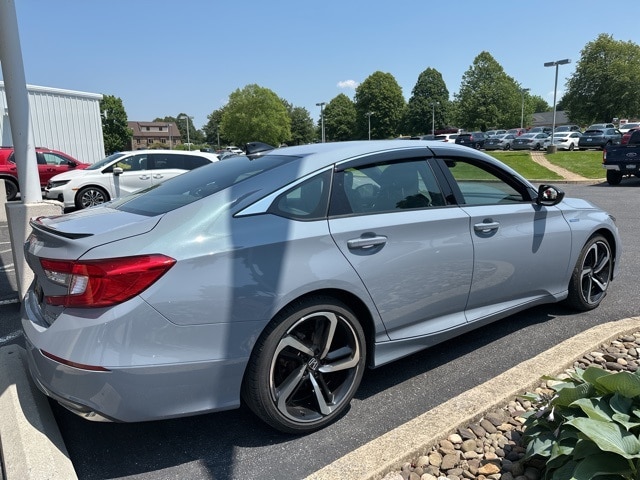 2022 – Honda – Accord Hybrid