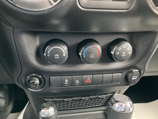 2017 – Jeep – Wrangler