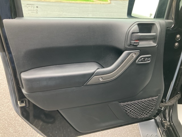 2017 – Jeep – Wrangler