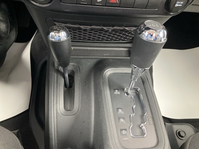 2017 – Jeep – Wrangler