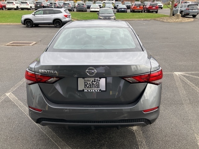 2022 – Nissan – Sentra
