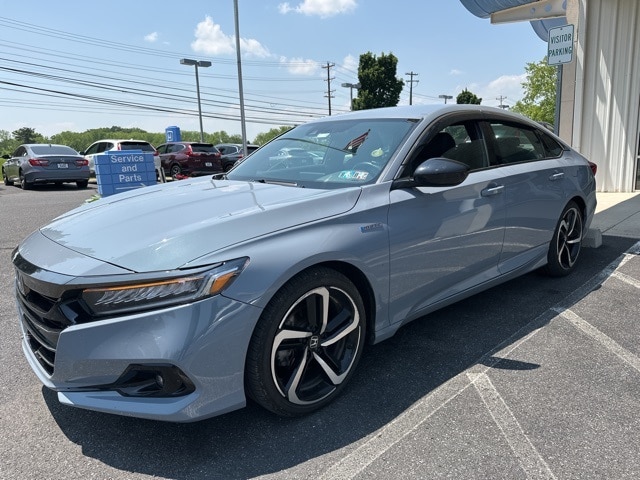 2022 – Honda – Accord Hybrid