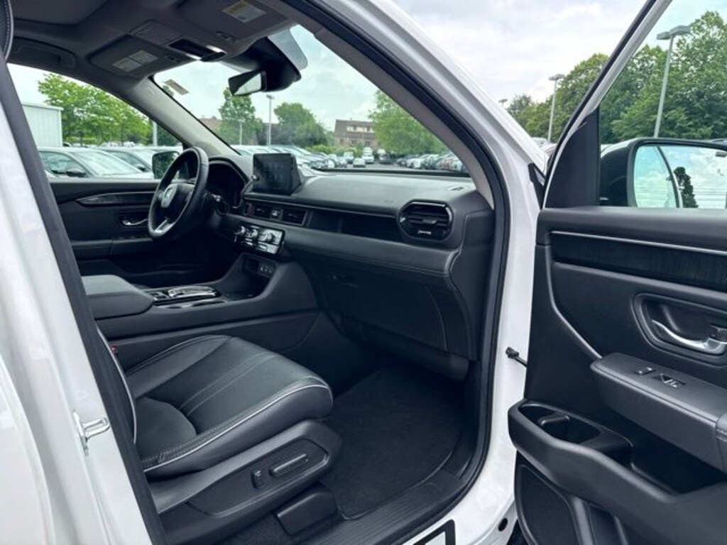 Certified 2025 Honda Pilot Elite SUV