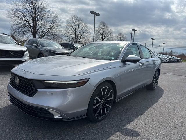 2026 Honda Accord Hybrid Touring - Photo 7