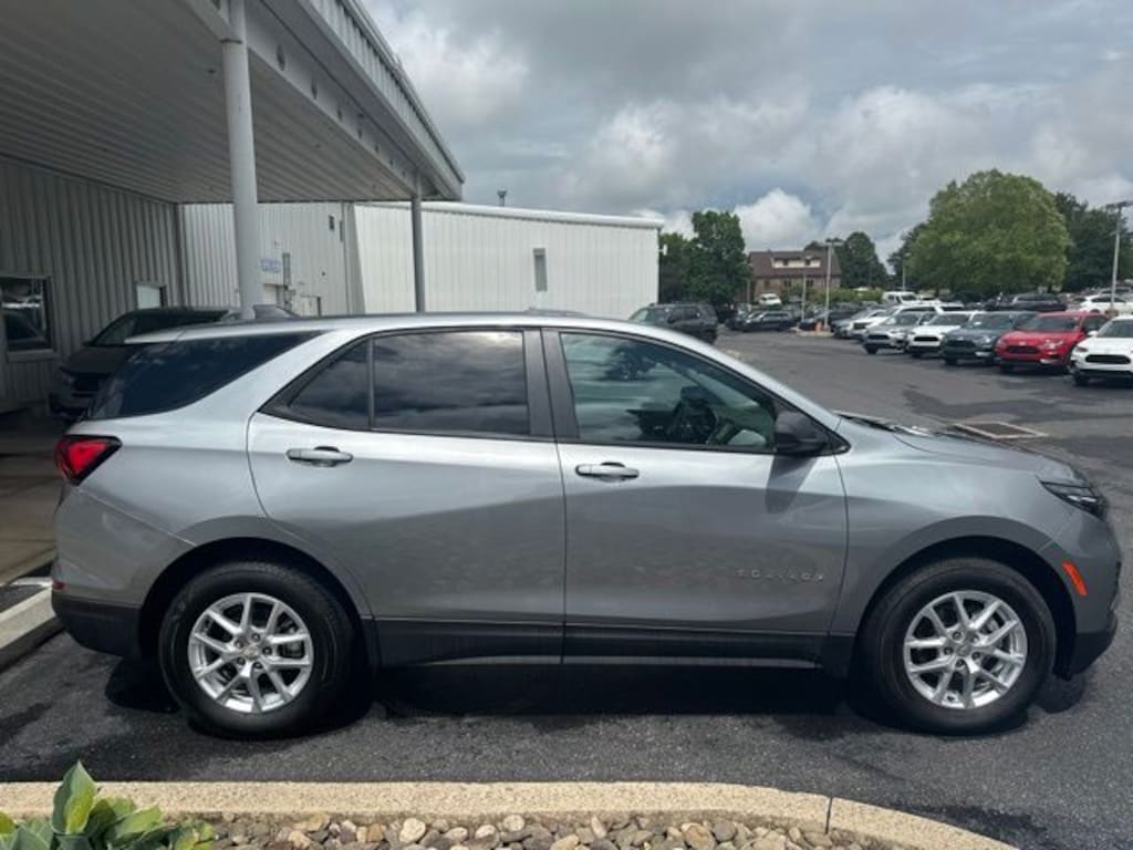 Used 2023 Chevrolet Equinox LS SUV