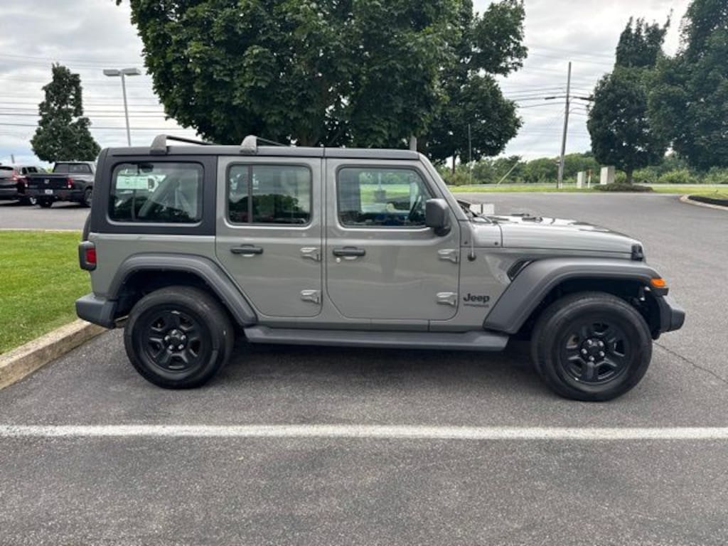 Used 2022 Jeep Wrangler Unlimited Sport SUV