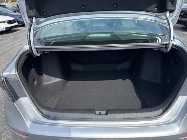 2026 Honda Accord Hybrid Touring - Photo 17