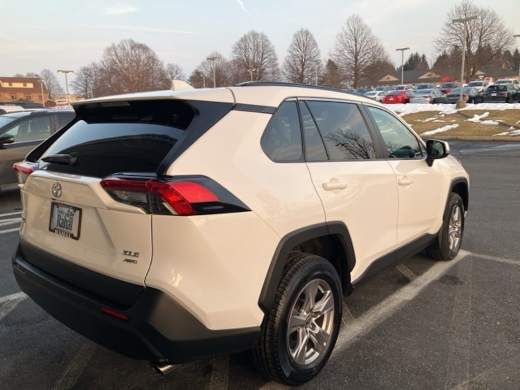 Used 2022 Toyota RAV4 XLE SUV