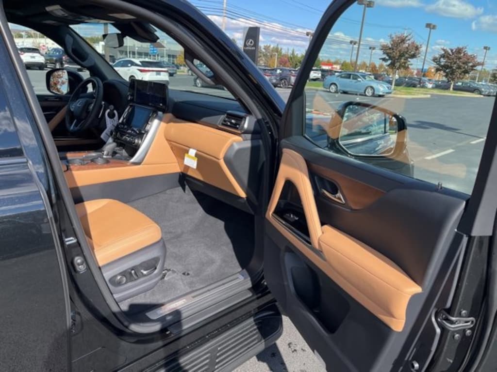 New 2025 Lexus LX 700h LUXURY Sport Utility