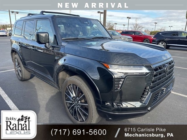 2024 Lexus GX Luxury's photo