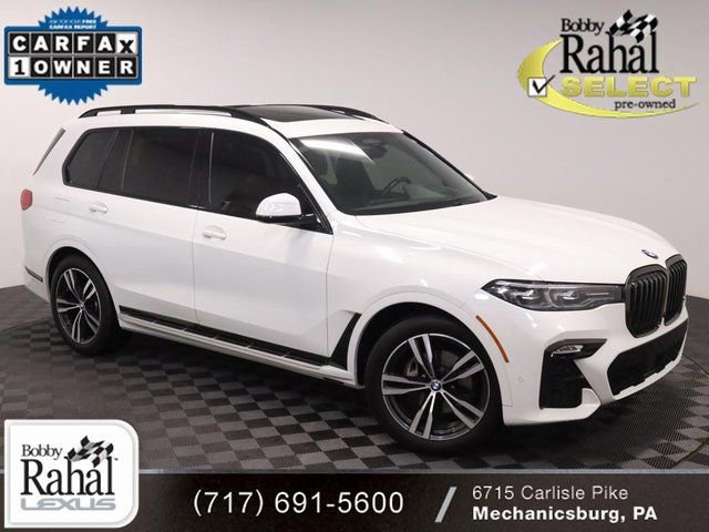 2021 BMW X7 xDrive40i's photo