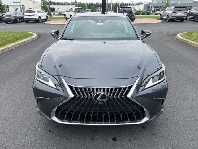 2025 Lexus ES 300h Premium photo 2