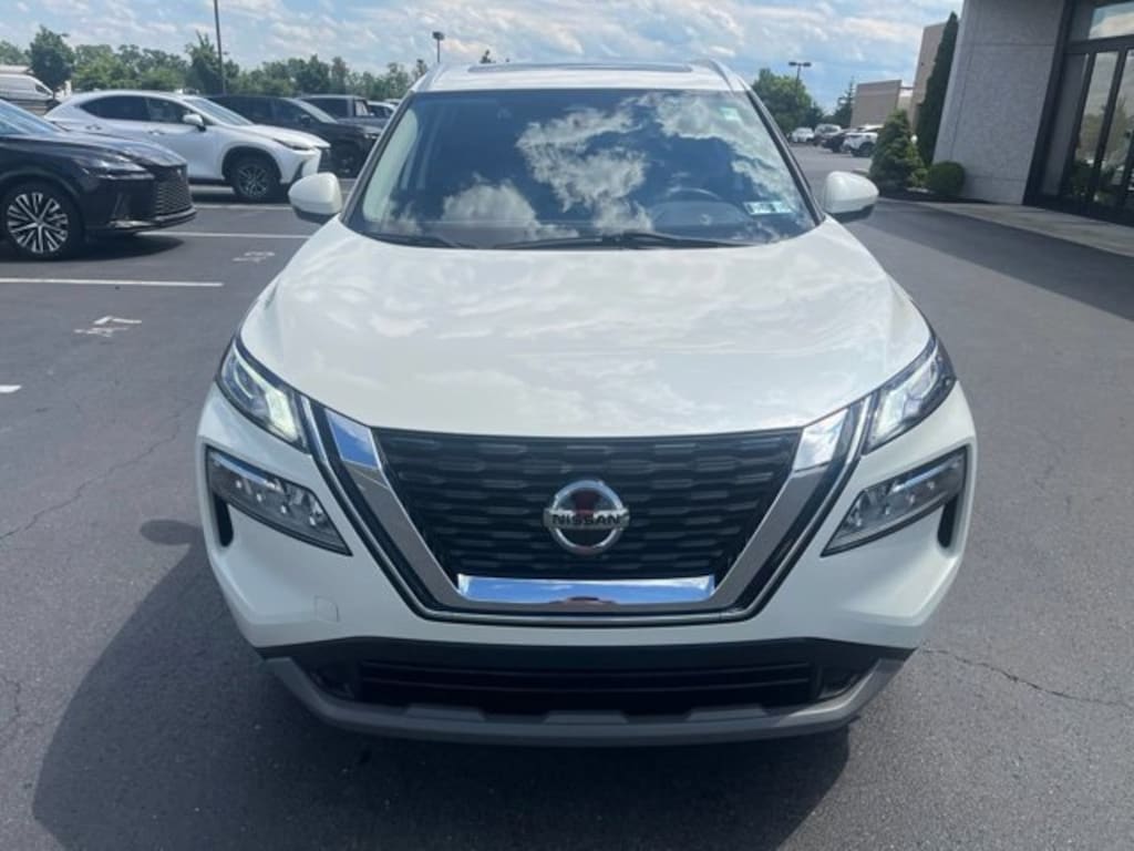 Used 2021 Nissan Rogue SV