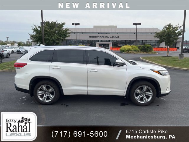 2017 Toyota Highlander Limited photo 4