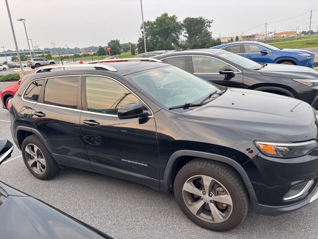 2019 Jeep Cherokee Limited photo 2