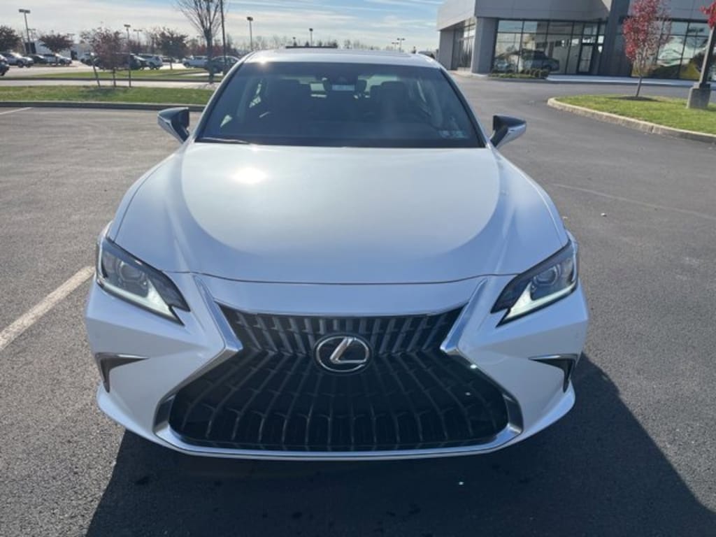 New 2025 Lexus ES 350 SEDAN