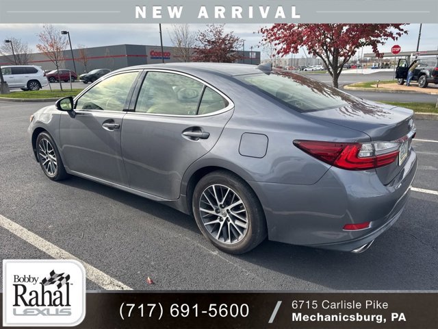 2016 Lexus ES 350 photo 4