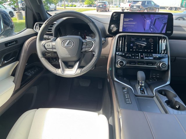 2026 Lexus LX 700h Luxury - Photo 15