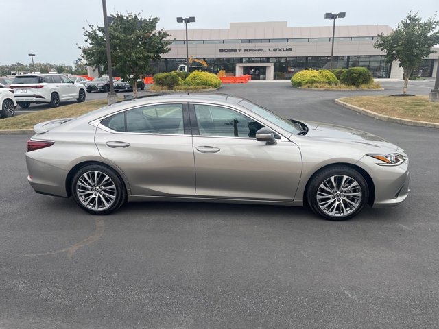 2021 Lexus ES 350 photo 3