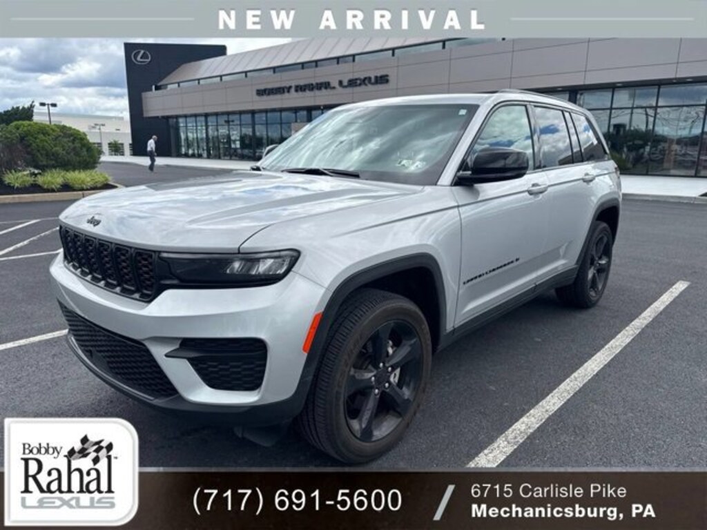 Used 2025 Jeep Grand Cherokee Altitude