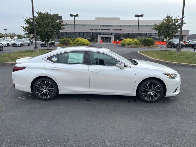 2025 Lexus ES 300h Premium photo 3