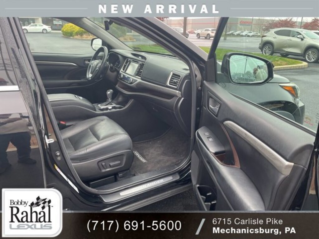 Used 2017 Toyota Highlander Limited Platinum