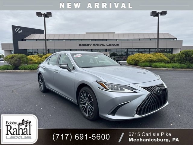 2025 Lexus ES 300h 300h's photo