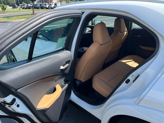 2026 Lexus UX Hybrid 300h Premium - Photo 11