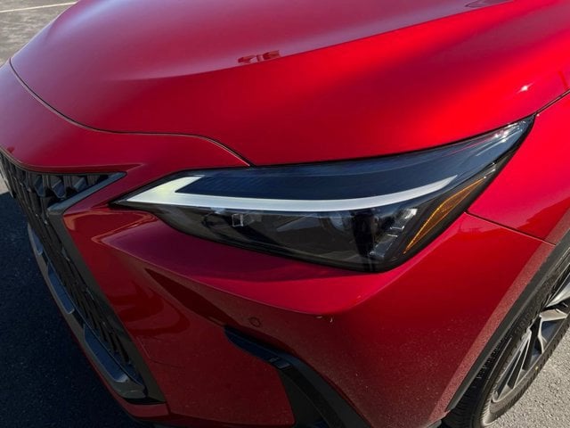 2026 Lexus NX 350 - Photo 18