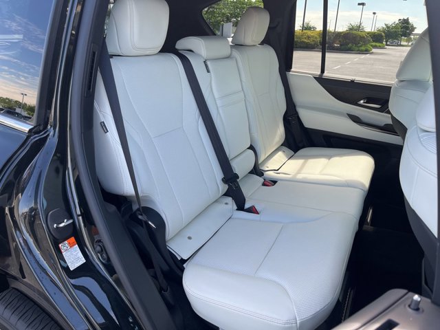 2026 Lexus LX 700h Luxury - Photo 7