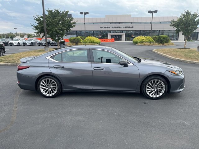2020 Lexus ES 350 Luxury photo 3