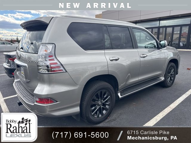 2022 Lexus GX 460 Premium photo 3