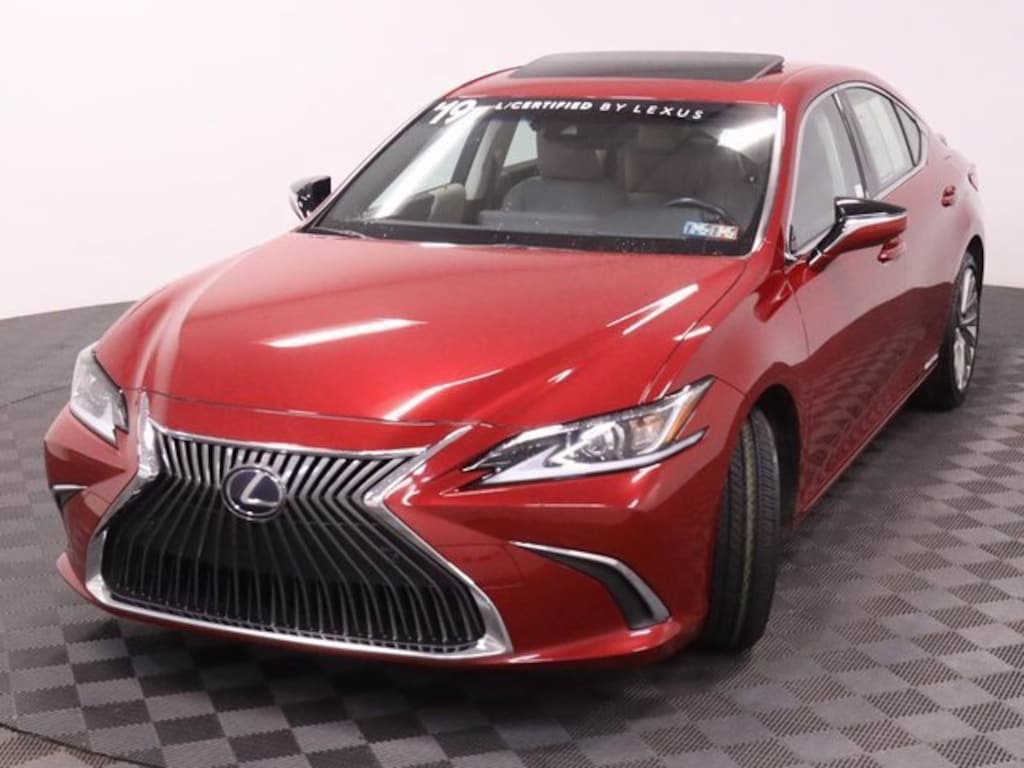 Used 2019 LEXUS ES 300h For Sale at Bobby Rahal Acura VIN