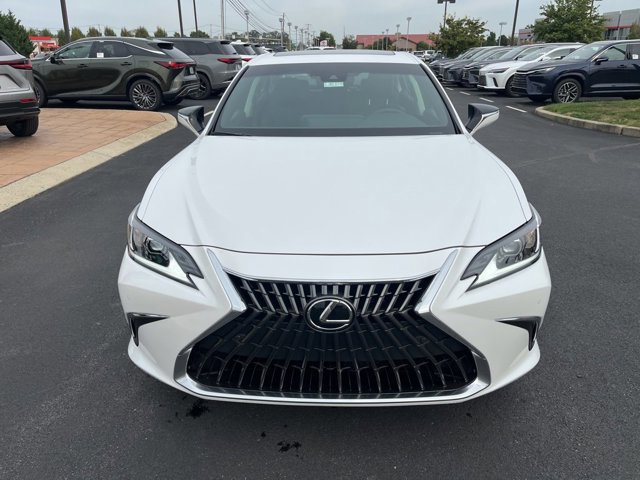 2025 Lexus ES 300h Premium photo 2